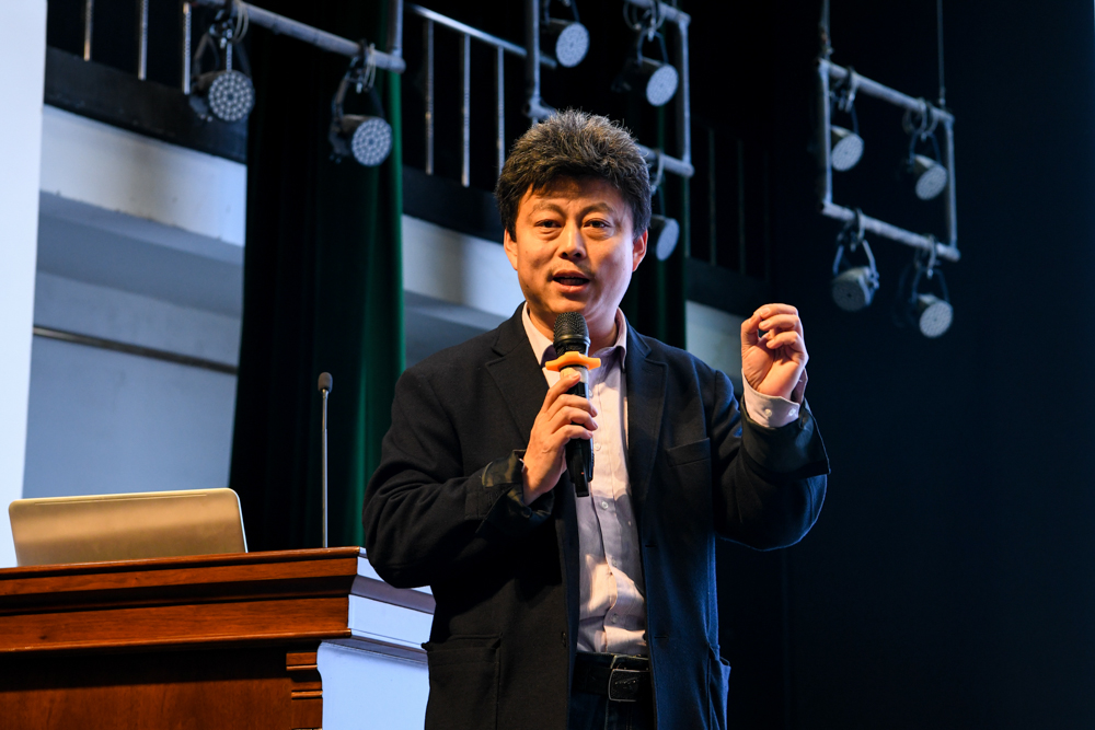 东北师范大学盖笑松教授来我校作幸福生活的科学与艺术的专题讲座