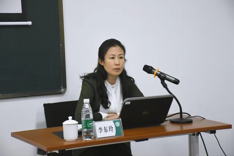 纪委书记李东玲为思成学习班学员作专题党课