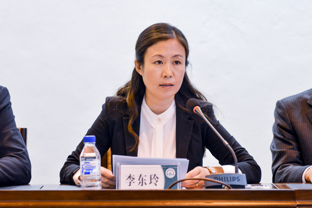 纪委书记李东玲讲话大会现场