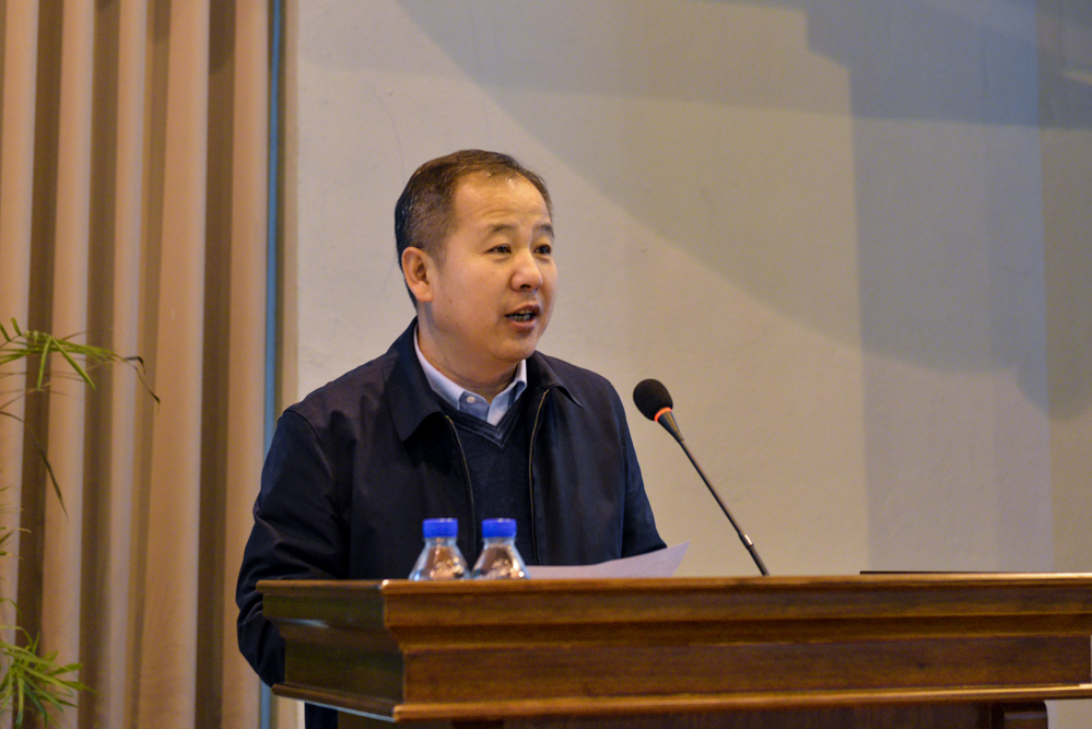 杨宝忠主持党课党课现场